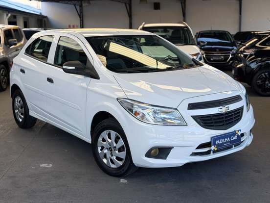 CHEVROLET-ONIX-2015