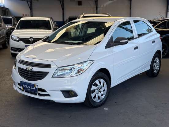 CHEVROLET-ONIX-2015