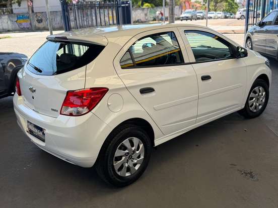 CHEVROLET-ONIX-1.0 MPFI LS 8V FLEX 4P MANUAL CHEVROLET-ONIX-2015