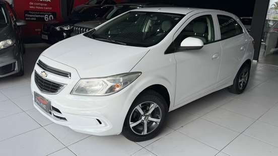CHEVROLET-ONIX-2015