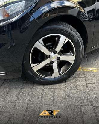 CHEVROLET-ONIX-2018
