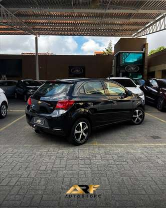 CHEVROLET-ONIX-2018