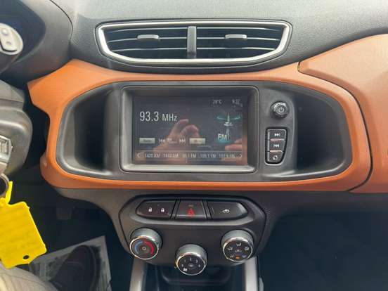 CHEVROLET-ONIX-2017