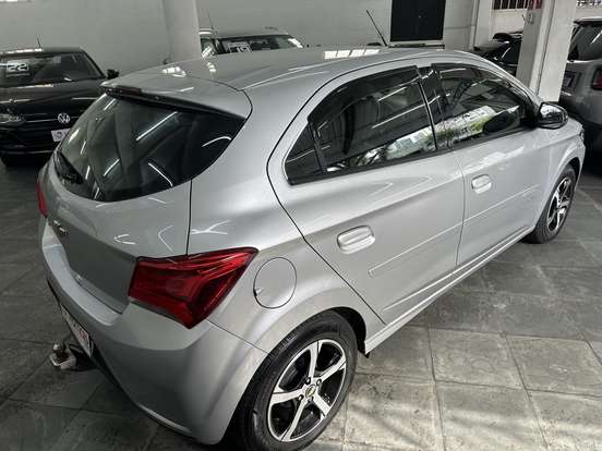 CHEVROLET-ONIX-1.4 MPFI ADVANTAGE 8V FLEX 4P AUTOMÁTICO CHEVROLET-ONIX-2018