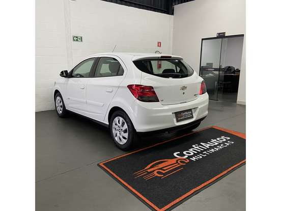 CHEVROLET-ONIX-2014