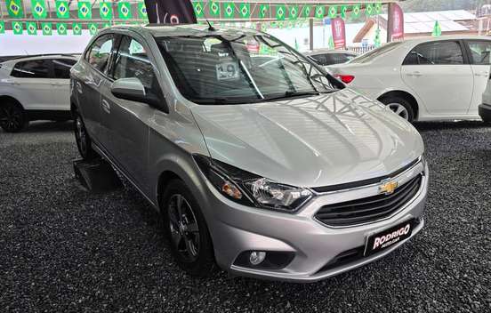CHEVROLET-ONIX-2018