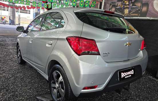 CHEVROLET-ONIX-1.4 MPFI LTZ 8V FLEX 4P AUTOMÁTICO CHEVROLET-ONIX-2018