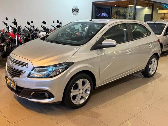 CHEVROLET ONIX 1.4 MPFI LTZ 8V FLEX 4P MANUAL