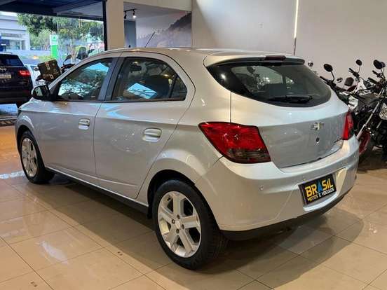CHEVROLET-ONIX-2012