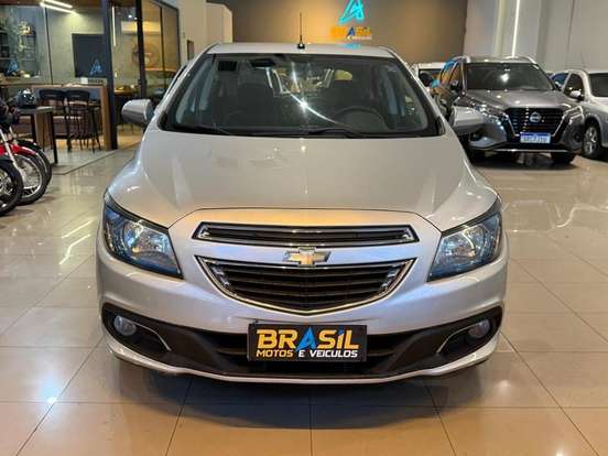 CHEVROLET-ONIX-2012
