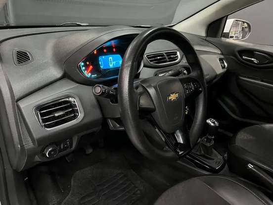 CHEVROLET-ONIX-2016
