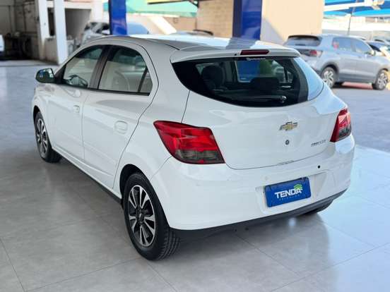 CHEVROLET-ONIX-2014