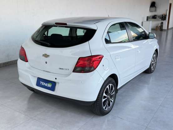 CHEVROLET-ONIX-1.4 MPFI LTZ 8V FLEX 4P MANUAL CHEVROLET-ONIX-2014
