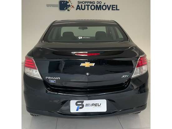 CHEVROLET-PRISMA-2017