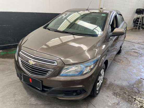 CHEVROLET-PRISMA-2014