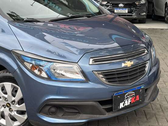 CHEVROLET-PRISMA-2015