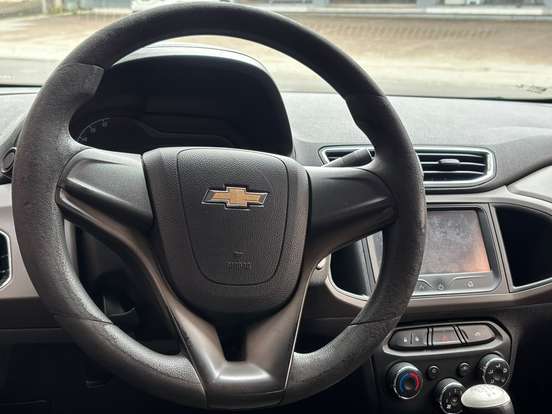 CHEVROLET-PRISMA-2015