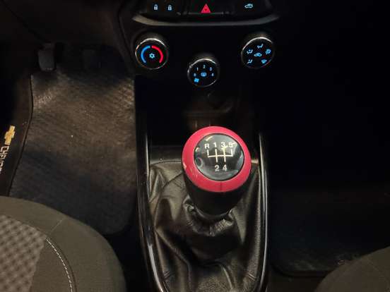 CHEVROLET-PRISMA-2016