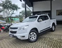CHEVROLET S10 2.4 LTZ 4X2 CD 8V FLEX 4P MANUAL CHEVROLET S10 2.4 LTZ 4X2 CD 8V FLEX 4P MANUAL