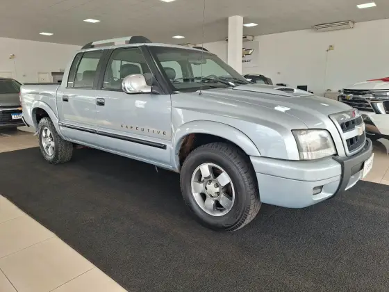 CHEVROLET S10 2.4 MPFI EXECUTIVE 4X2 CD 8V FLEX 4P MANUAL