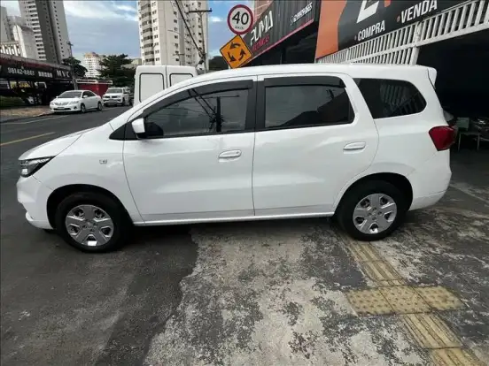 CHEVROLET-SPIN-1.8 LS 8V FLEX 4P MANUAL CHEVROLET-SPIN-2023