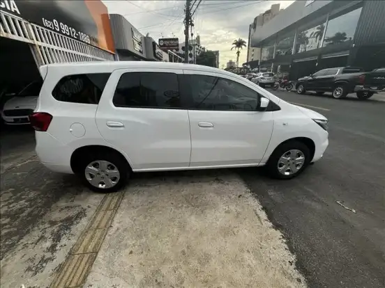 CHEVROLET-SPIN-2023