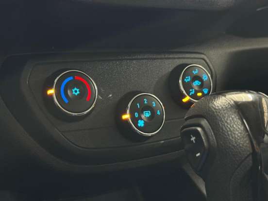 CHEVROLET-SPIN-1.8 ACTIV 8V FLEX 4P AUTOMÁTICO CHEVROLET-SPIN-2018