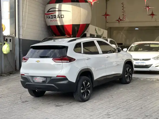 CHEVROLET-TRACKER-2022