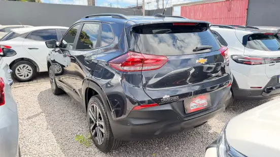 CHEVROLET-TRACKER-2023