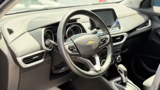 CHEVROLET-TRACKER-2023