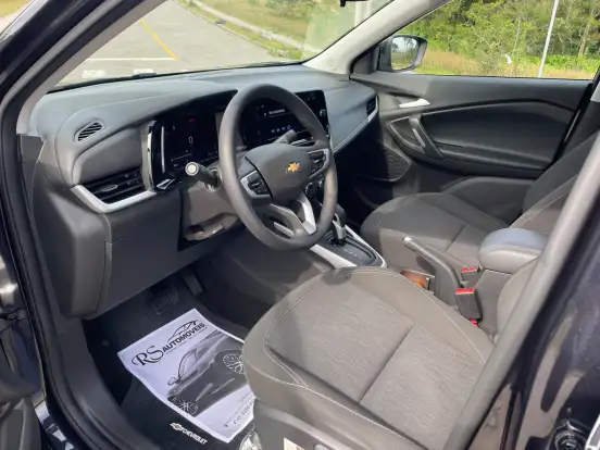 CHEVROLET-TRACKER-2025