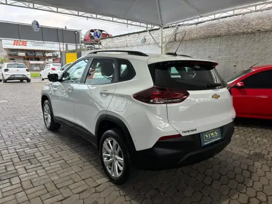 CHEVROLET-TRACKER-2025