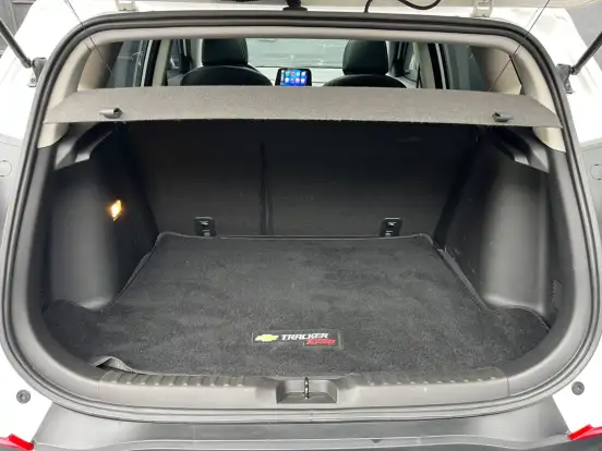 CHEVROLET-TRACKER-2023