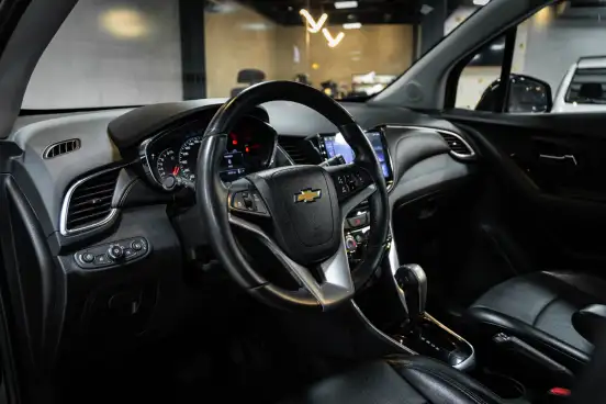 CHEVROLET-TRACKER-2018