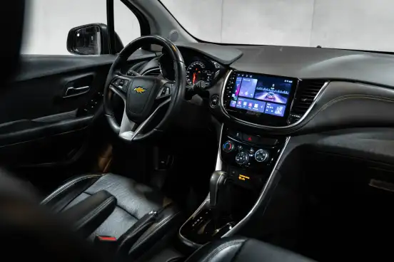 CHEVROLET-TRACKER-2018