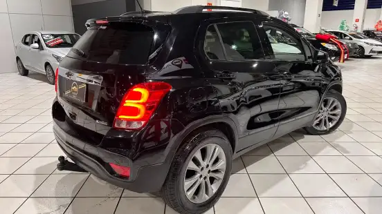 CHEVROLET-TRACKER-2018