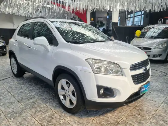 CHEVROLET-TRACKER-2015