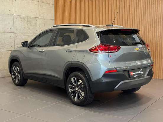 CHEVROLET-TRACKER-2024