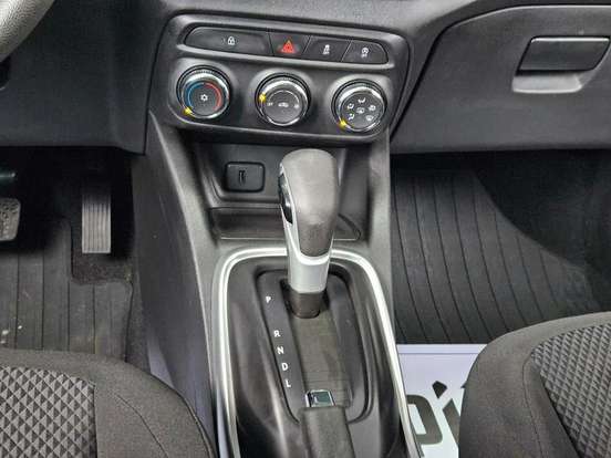 CHEVROLET-TRACKER-2020