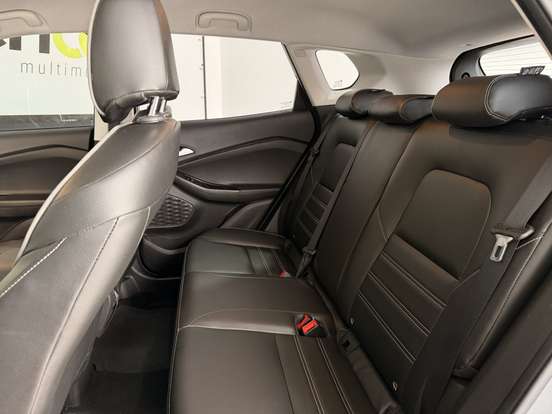 CHEVROLET-TRACKER-2022