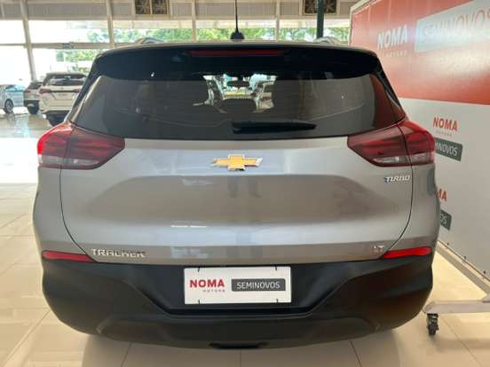 CHEVROLET-TRACKER-2023