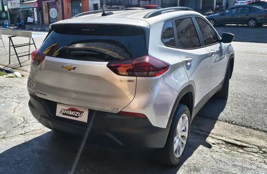 CHEVROLET-TRACKER-2022