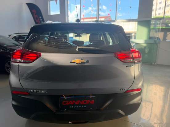 CHEVROLET-TRACKER-2020