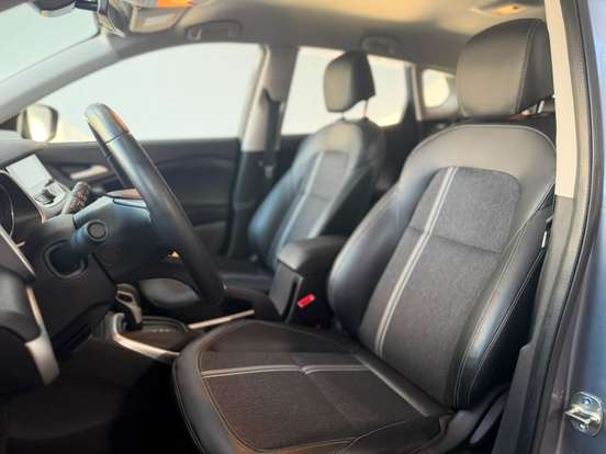 CHEVROLET-TRACKER-2020
