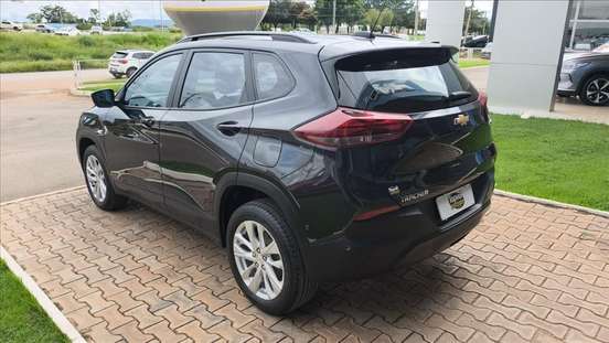 CHEVROLET-TRACKER-2023