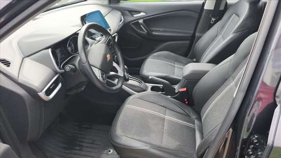 CHEVROLET-TRACKER-2023