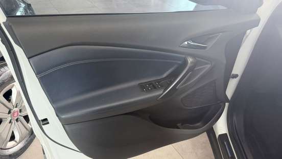 CHEVROLET-TRACKER-2020