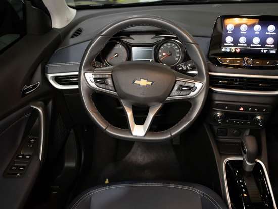 CHEVROLET-TRACKER-2024