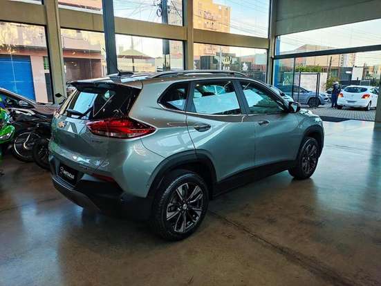 CHEVROLET-TRACKER-2023
