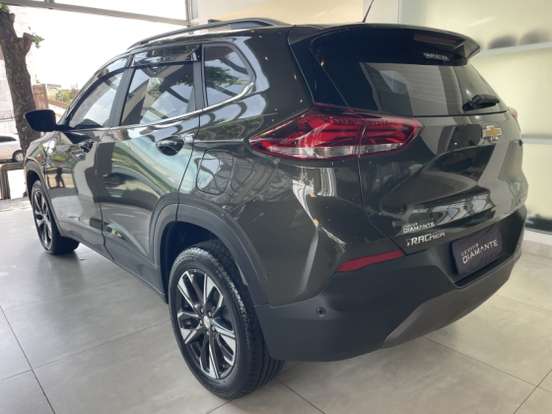 CHEVROLET-TRACKER-2024